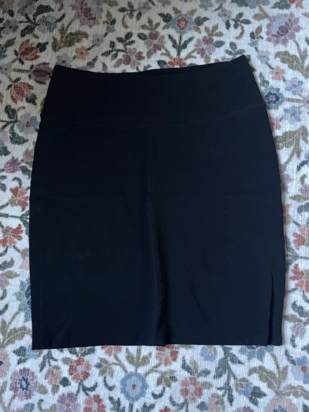 Classic Black High-Waist Pencil Skirt